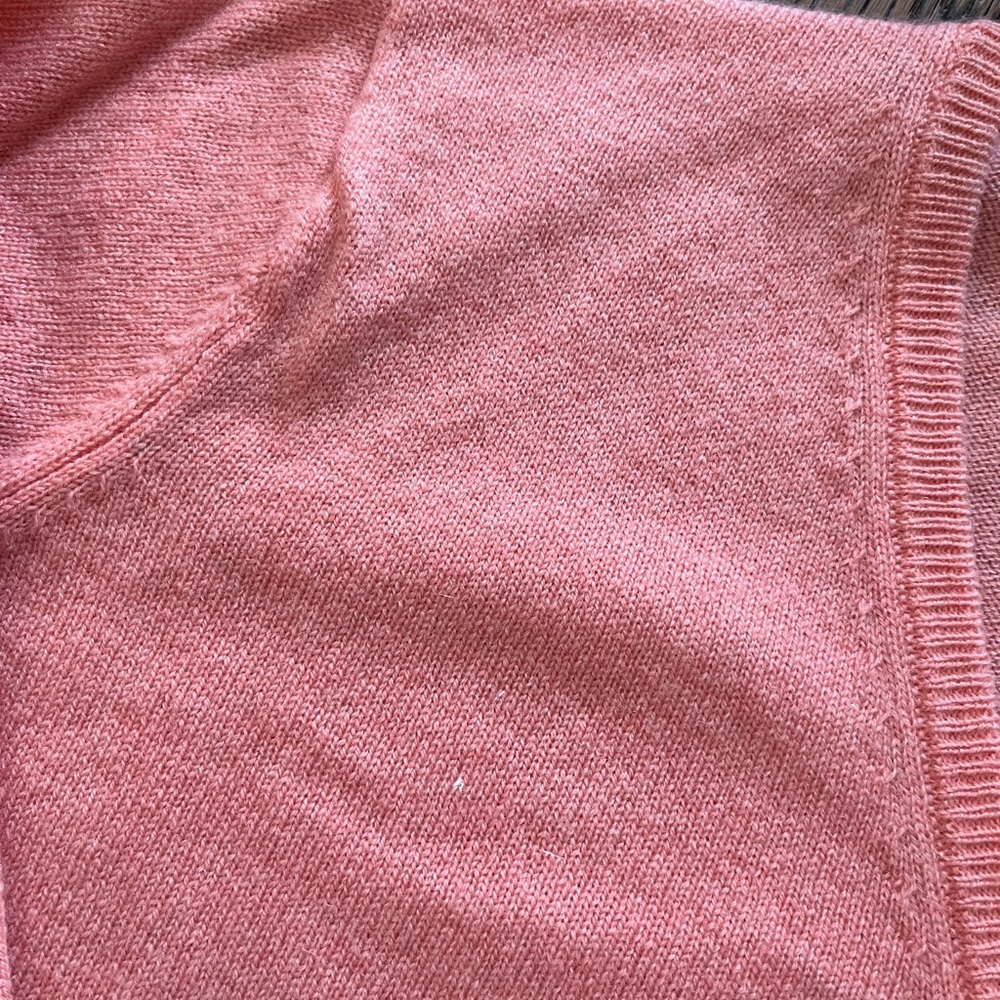 Woolovers Marino and Cashmere V-Neck Sweater - Picture 3 of 7